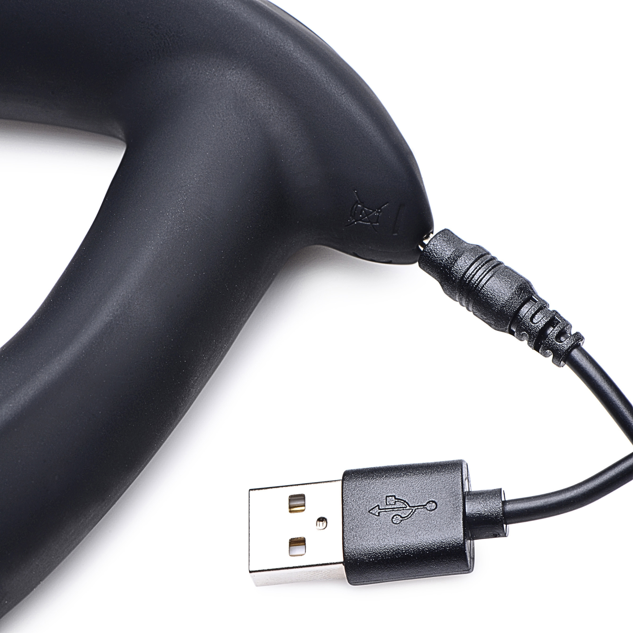 USB charging cable connected to the inclusive prostate massager for wireless use.